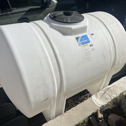 Water Tank 535 Gal