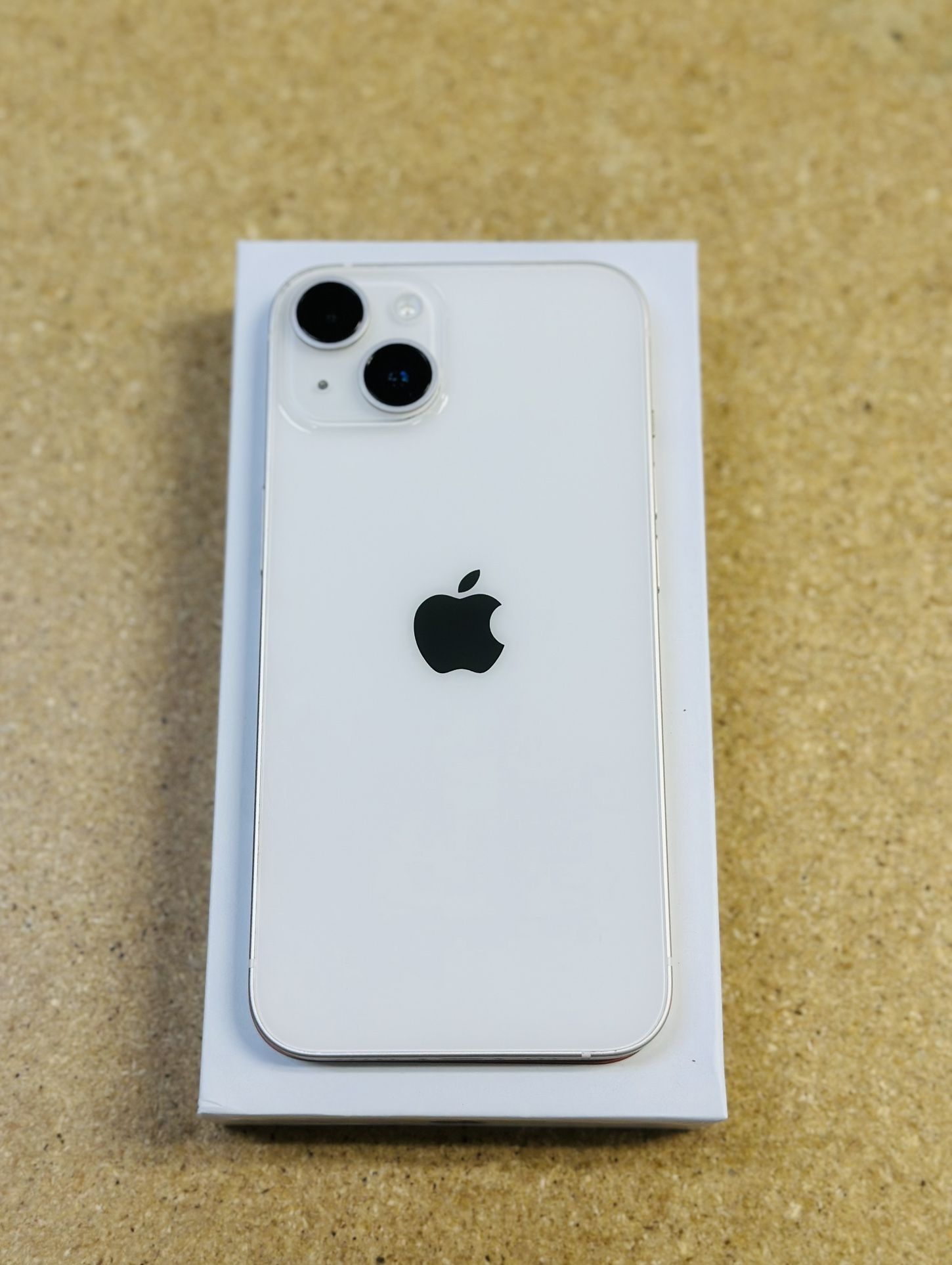 Apple iPhone 14 128gb White Color Unlocked With 3 Months Warranty