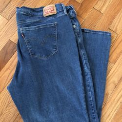 Women’s Levi’s Jeans Size 20 Like New