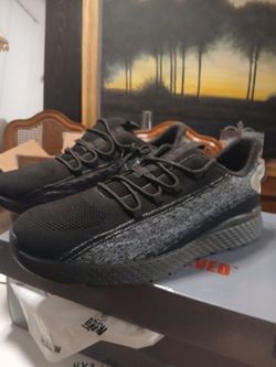 Orthopedic shoes