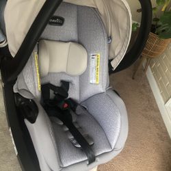 Evenflo Baby carseat with base