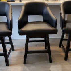 Ashley Furniture - Tallenger Counter Height Bar Stool with Open Contoured Back (Set of 3)