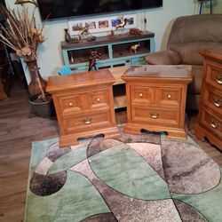 Bedroom Set (4) Items