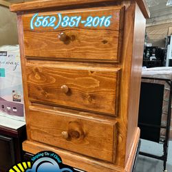 Three drawer oak pinewood nightstand chest dresser mueble Nuevo