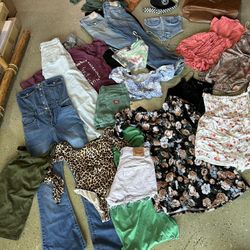 Large Clothing Bundle