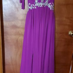 Beautiful homecoming/prom dress
