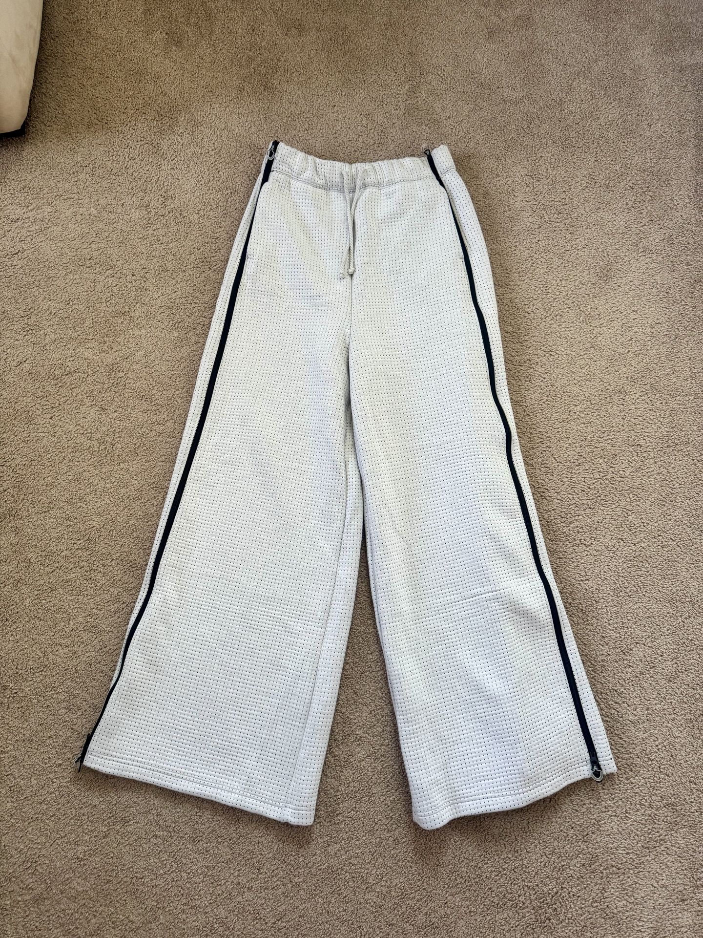 Nike sweats Women’s S (used)