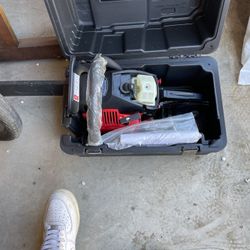 Chainsaws 