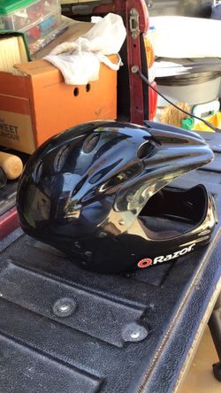 Razor full face multi- sport youth helmet size Med