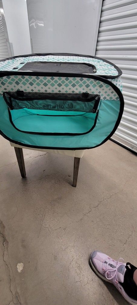 Med Dog Pop Up Kennel