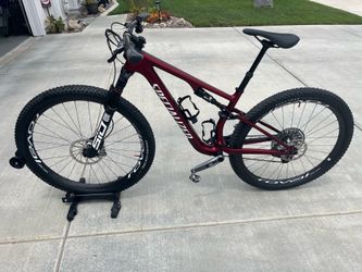 2024 Specialized Epic 8 Expert MTB