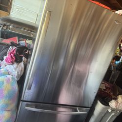  Refrigerator 200$ OBO