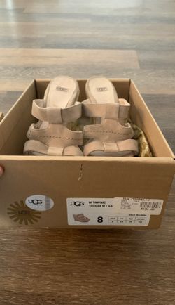 Ugg wedges size 8