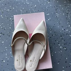 Kate Spade Flat Sandal Size 6.5