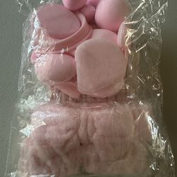 Makeup Brushes and Makeup Sponges makeup tools