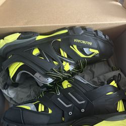 Balenciaga Tracks