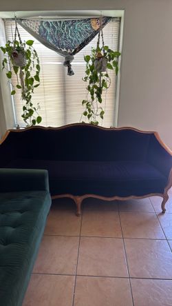 purple vintage couch