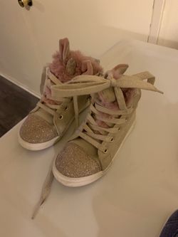 Girls shoes size 9