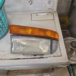03 Dodge Dakota Headlight