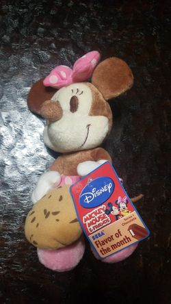 Minnie Mouse rare stuffed figure