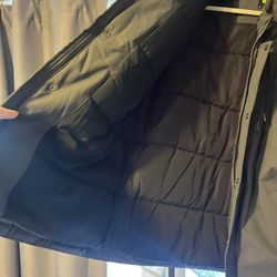 Storm jacket ! Size large By bass And Co 