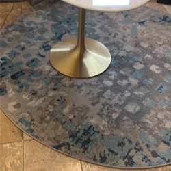 Round rug