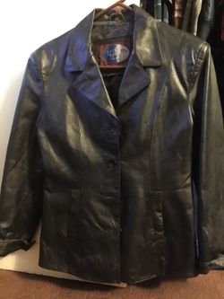 Sale! Old leather jacket. Size Medium. Brand Lobi Lobi