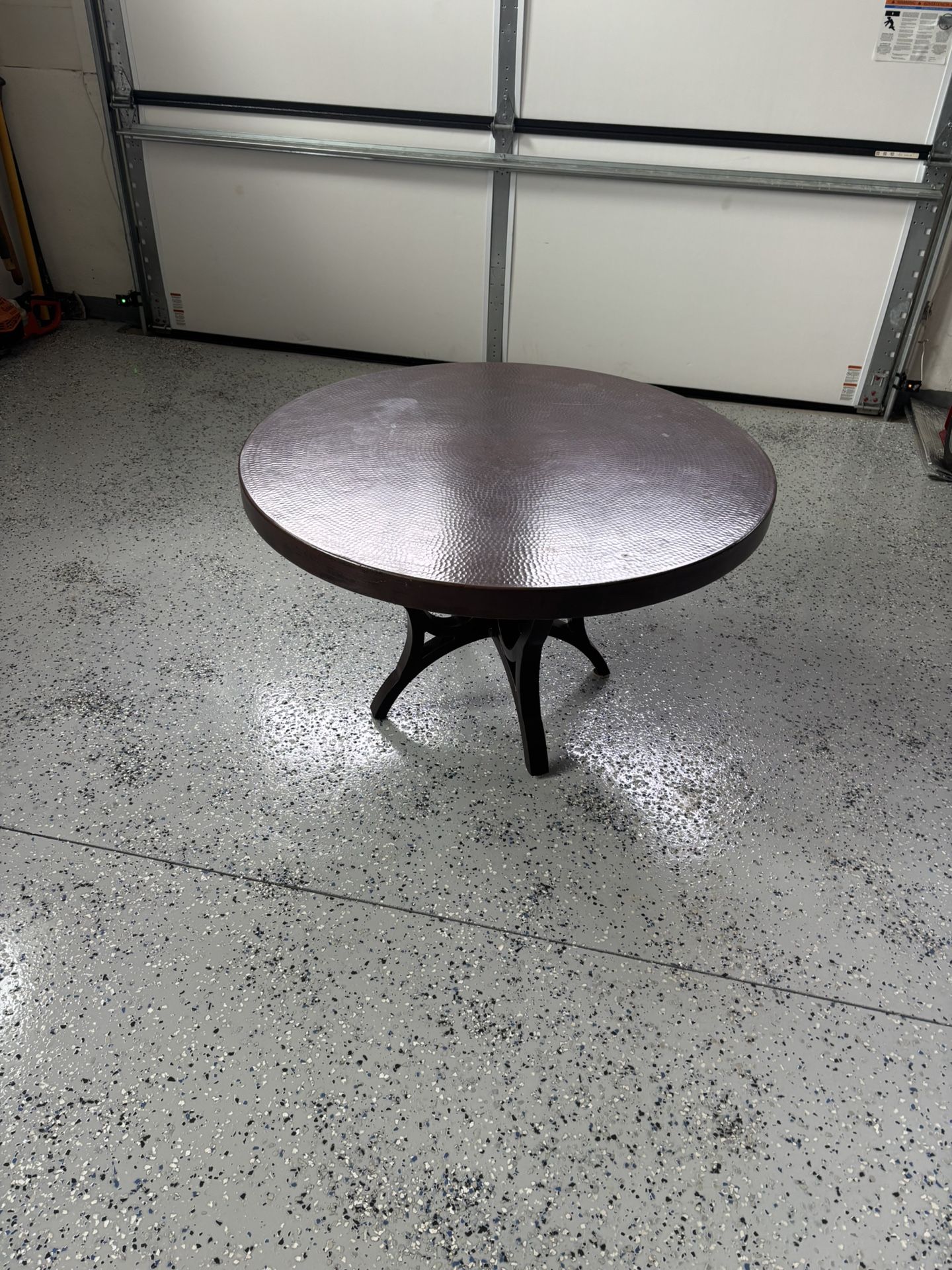 Round Copper Coffee Table - Natural