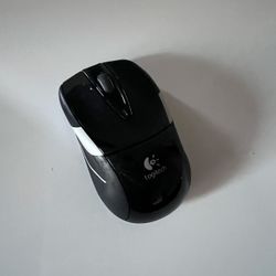 Logitech M525 Wireless Mouse