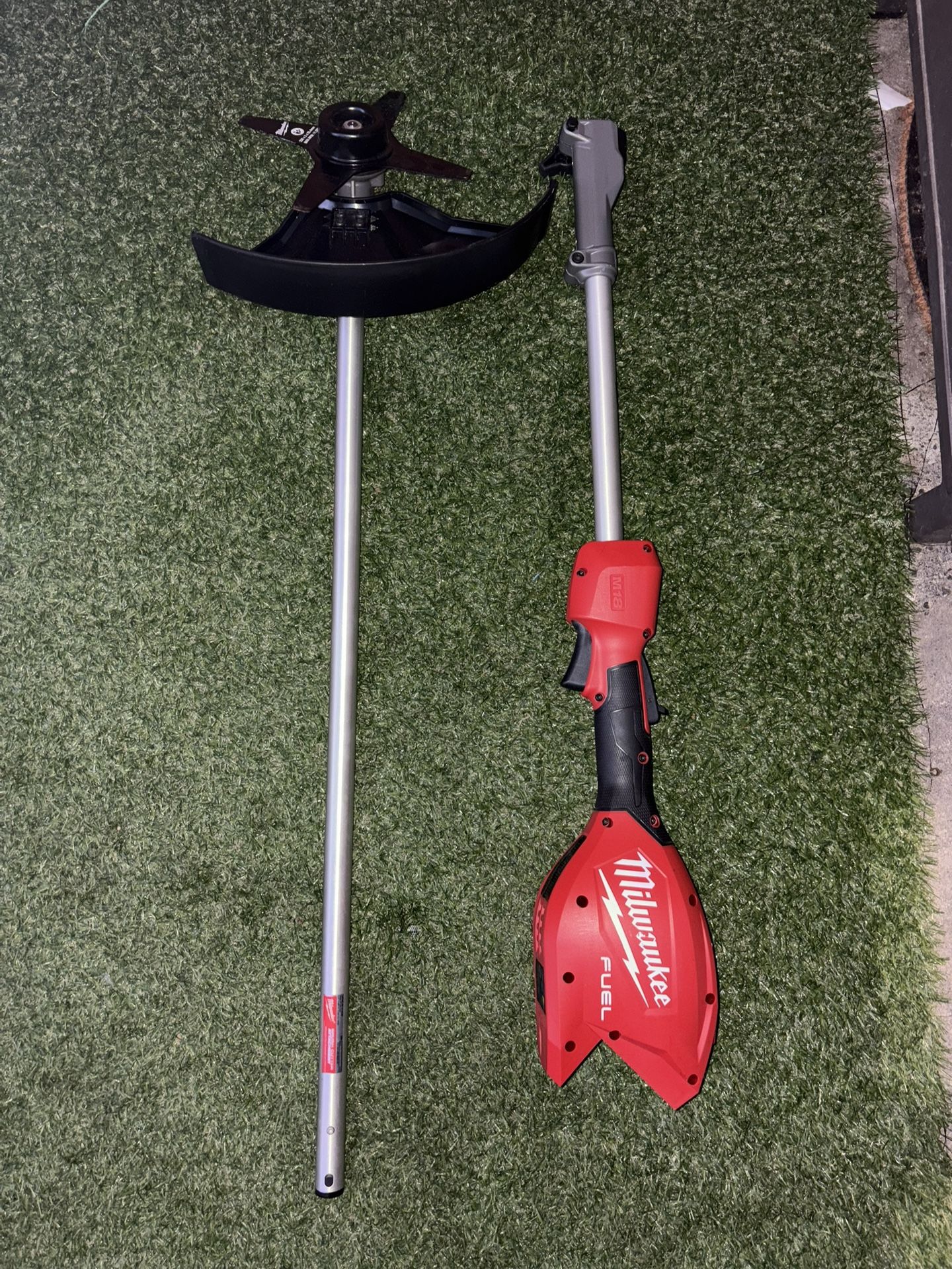 M18 FUEL 18V Brushless Cordless Battery Powered QUIK-LOK Power Head with Attachment Capability and Brush Cutter Attachment