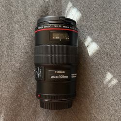 EF 100mm f/2.8L Macro IS USM