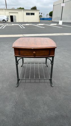 Free Side Table