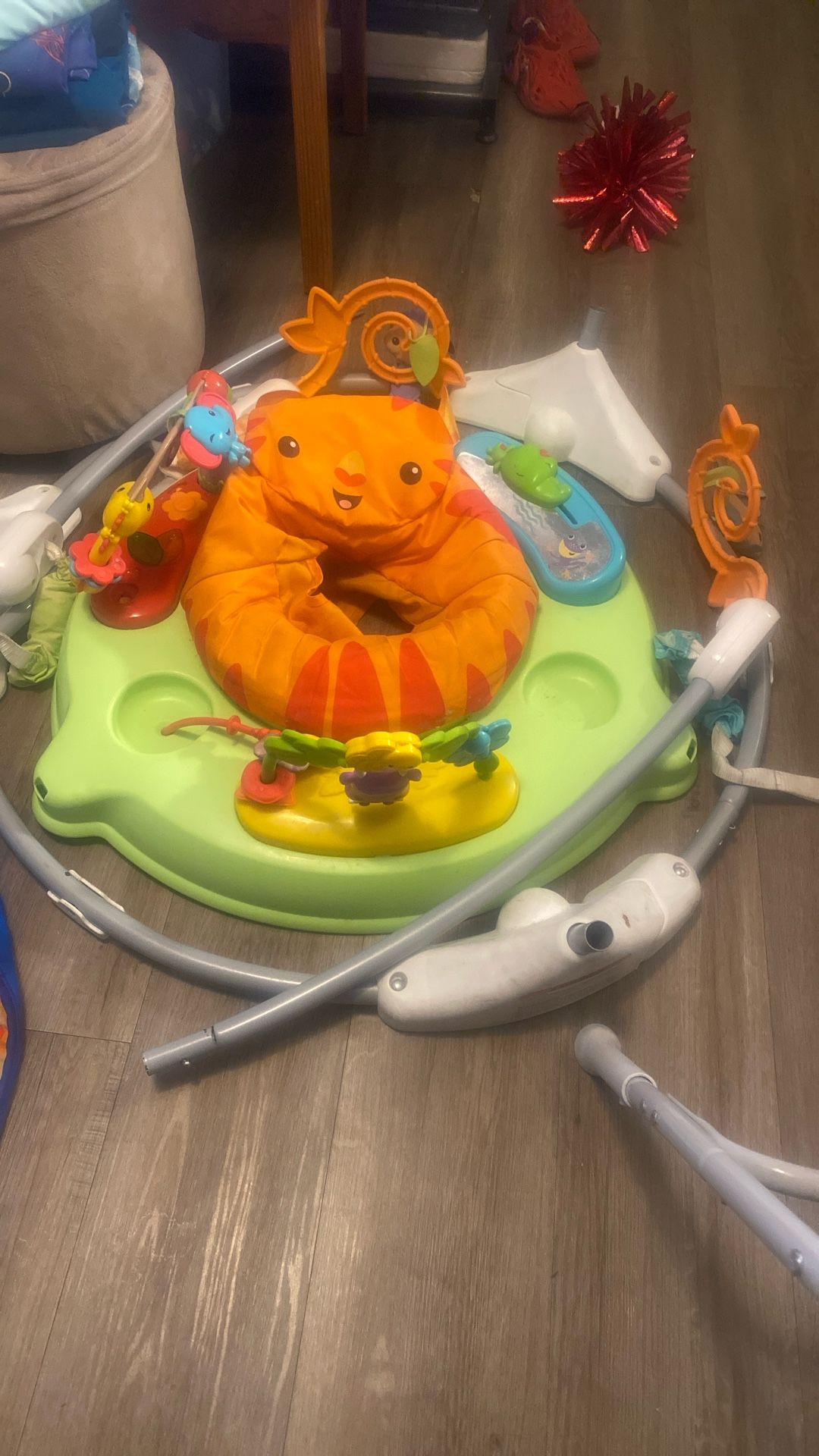 Jumper With 360 Swivel 3heights Level & Two Baby Mat One Of Them Play Music And Lights Up 