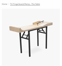 The Vault Fingerboard Ramp Table