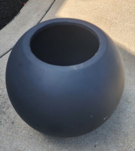 CRATE & BARREL SMALL SPHERE  PLANTER