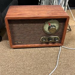 Victoria Radio With Bluetooth