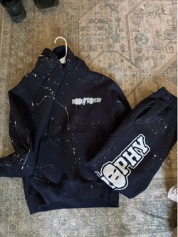 Hood trophy set