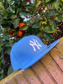 NEW YORK YANKEES FITTED HAT 7 1/4 FITTEDS