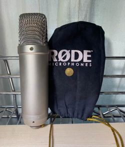 Microphone