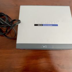 CISCO SYSTEM LINKSYS SR216 16-PORT 10/100 SWITCH W/POWER CORDE (USED) 