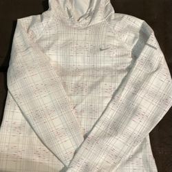 Nike hoodie never worn ventilated zip pockets