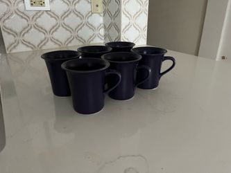 Set of mugs