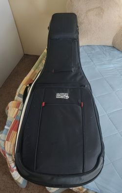 GATOR DOUBLE GUITAR CASE