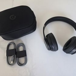 Beats Solo 4