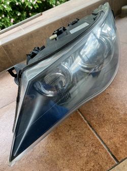 BMW E63 E64 645  650i FRONT Driver Side  HEADLIGHT XENON