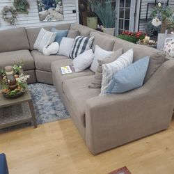 Sectional Sofa New 2600.00