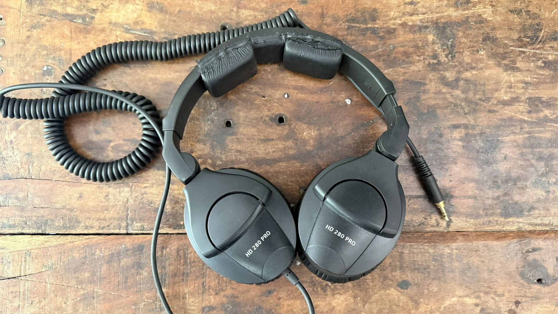 Sennheiser HD 280 Pro Headphones