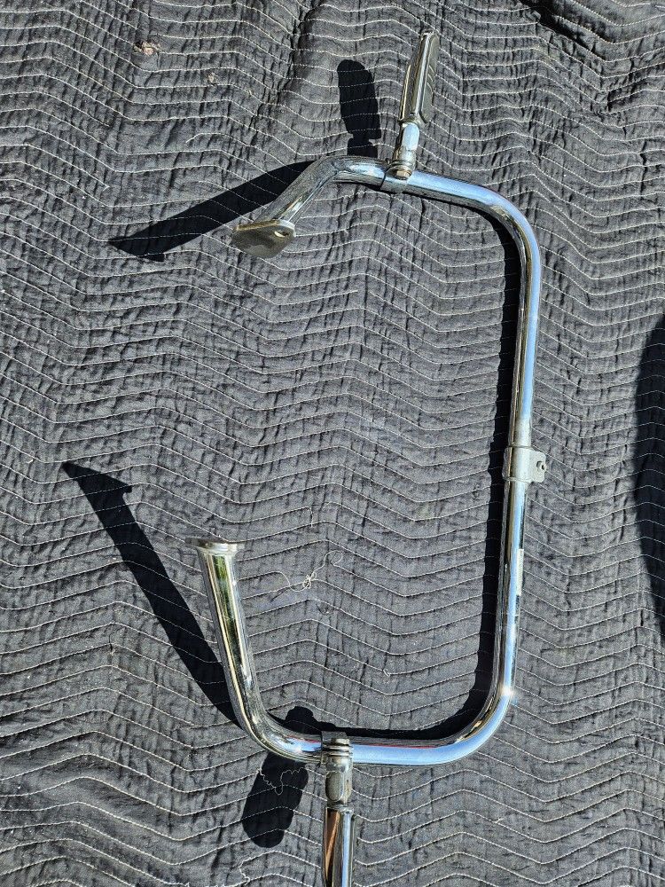 Harley Davidson Crashbar and Highway Pegs 