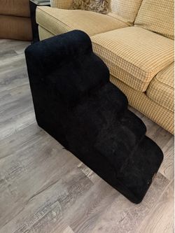 Black foam pet stairs