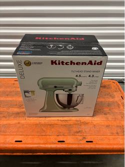 KitchenAid Deluxe Series 4.5 Quart Tilt-Head Stand Mixer with Stainless Bowl, Pistachio, Model KSM97PT